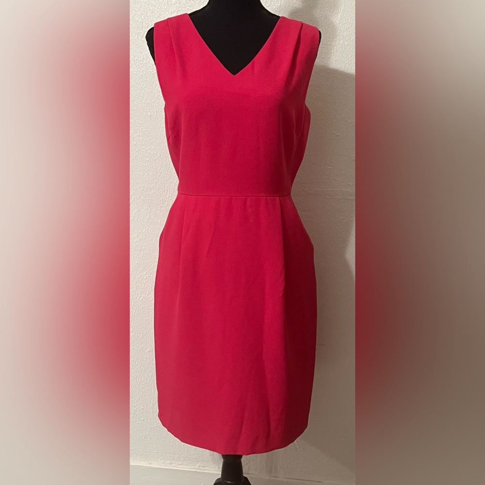 NEW Cremieux Elegant Pink Sleeveless Midi Dress Cocktail V-Neck Sheath Classic
